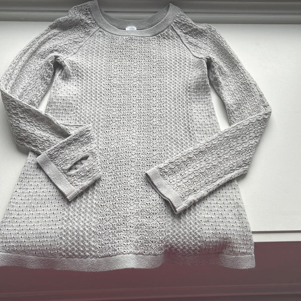 Ivivva sweater